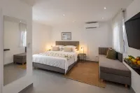 Waterman Beach Village Hotels in Supetar
