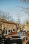 Secluded House with hot tub at base of Shawangunk Ridge