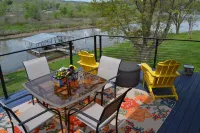 Lake house with private dock near HaHa Tonka, Ballparks National Park, kayaks
