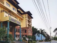 OYO 75466 13 Coins Bang Yai Hotel Отели рядом с достопримечательностью «Торговый центр Central Plaza WestGate»