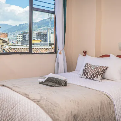 Ukuku Hostel & Rooftop - Quito Hotels near Aerial Tramway