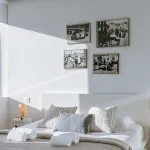Huswell - Bright Apartment Overlooking the 3 Towers of Ghent فنادق في 
