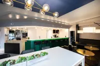 Hotel Denim - Parkplatz