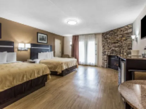Quality Inn & Suites Hotels in Gatlinburg