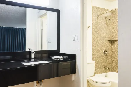 Econo Lodge Отели в г. Грант