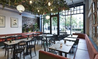 Urban Yard Hotel