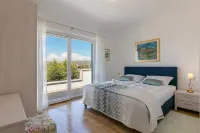 Villa Makarac - Heated Pool, Beach 140m & Kids Playground I Brač - Wifi