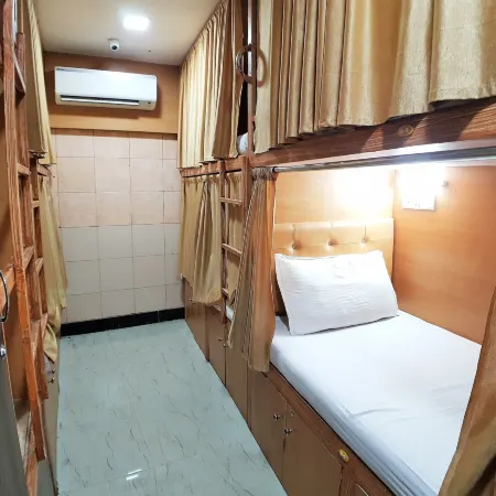 Hexahostel Mabrook