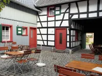 Nostalgic Apartment in the Beautiful Eifel Region Hoteles en Schleiden