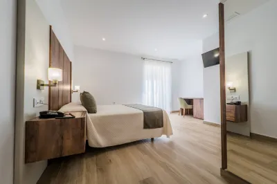 Hotel Rural la Teja فنادق في Tentudia