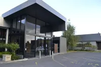 Dorset Gardens Hotel Hotels in Chirnside Park
