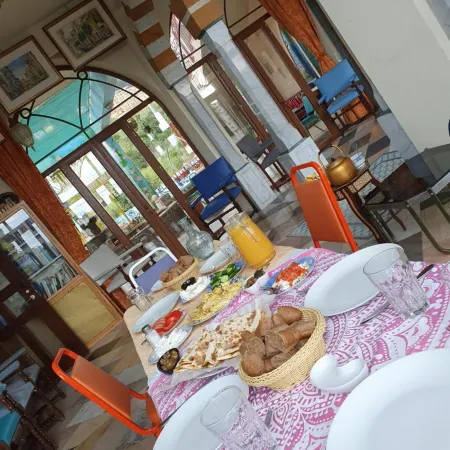 Damask Rose, Lebanese Guest House