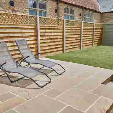 Host & Stay - Sunny Dale Cottage Hotel Exterior