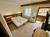 Hotel Ferrari - balcony