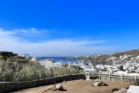 Amperian Mykonos Suites & Villas - Mountain view