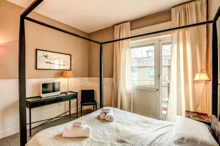 City Guest House Отели рядом с достопримечательностью «Римский университет Тор Вергата»