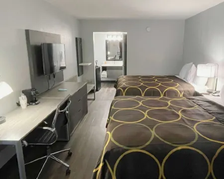 Super 8 by Wyndham Pigeon Forge Downtown Hotels in Pigeon Forge