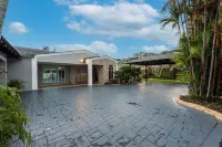 6Room Corner Bungalow PJ Garden Wedding - Bungalows