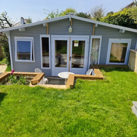 Pet Friendly Private Cabin Town Eurotunnel Beach