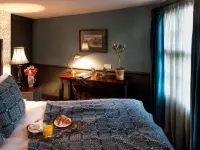 The Crown and Thistle Hotels in Abingdon
