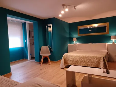 C&H Aravaca Garden Отели в г. Посуэло де Аларкон