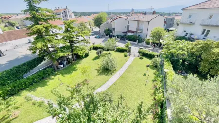 Apartment Reful Отели в г. Omisalj