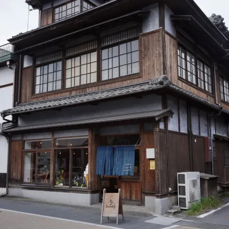 Taketa Station Hostel Cue