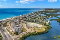 Renovated Condo w/ Gulf Views, Beach Access, 2 Pools + Free Bike for Guests