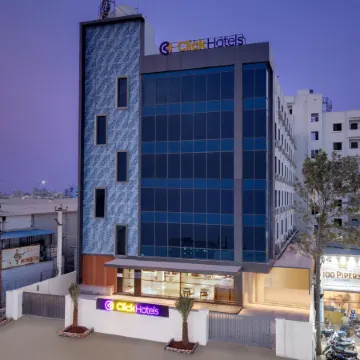 Click Hotel Shamshabad - Hyderabad Airport Отели рядом с достопримечательностью «Конгресс-центр MS в Хайдарабаде»