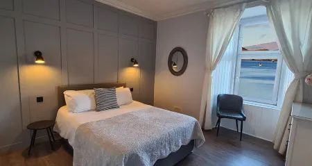 3 Oban - fantastic sea view apartment Отели рядом с достопримечательностью «McCaig's Tower»