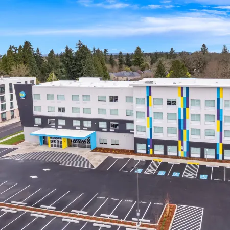 Tru by Hilton Aloha Beaverton