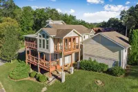 The Oakmont at Blue Water Bay at Center Hill Lake