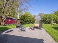 Cute 3Bdrm House | Laundry, Game Room, Backyard Hotels in Akron