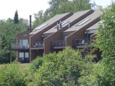 Spectacular view Lake Superior.  Spacious Lakehome on lakeshore, unit #99.