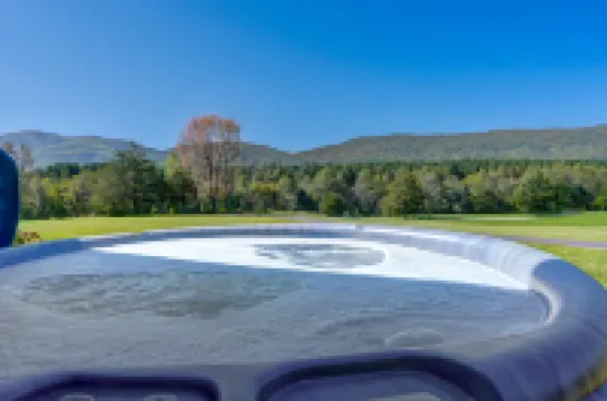 Mountain Retreat - Hot Tub, EV Charger, Play Equipment