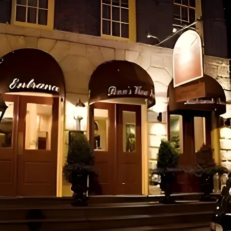 Penn's View Hotel Philadelphia Отели рядом с достопримечательностью «Аквариум Эдвенчер»