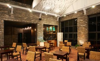 The Classic Hotel by hotelone
