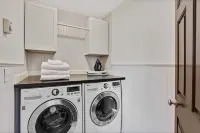 Stylish 3BR/2BA Home near Park - 2-نجوم