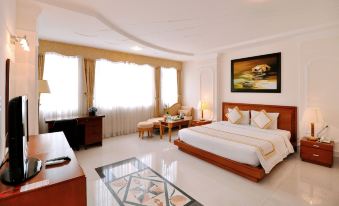 Tan Hoang Long Hotel