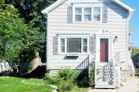 Fire Pit, Office, and Fully Stocked Kitchen - Spacious Family Haven Hotels in Alpena