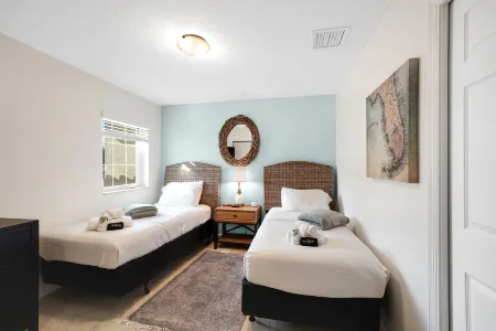 Elegant Townhouse with Heated Pool and Spa - Serene Coastal Retreat