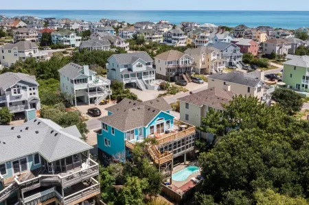 Private Pool and Community Amenities - Charming Coastal Retreat Отели в г. Королла