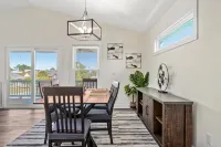 Exquisite Luxury Oasis with Private Pool & Spa Hotels in Upper Grand Lagoon