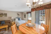 Hot Tub, Pool and Garage Parking Amenities - Charming Retreat
