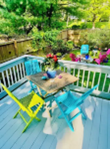 Narrow River Gem Kayaks Mins to Gansett Beach Central AC Fenced-in Yard Location