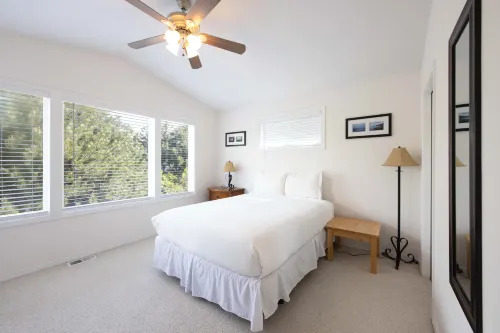 Scenic Patio and Garage Near Outdoor Adventures - Inviting Retreat