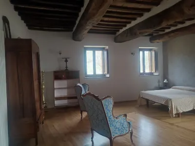 A place for the muse, unusually close to nature, but luxurious and well connected.
