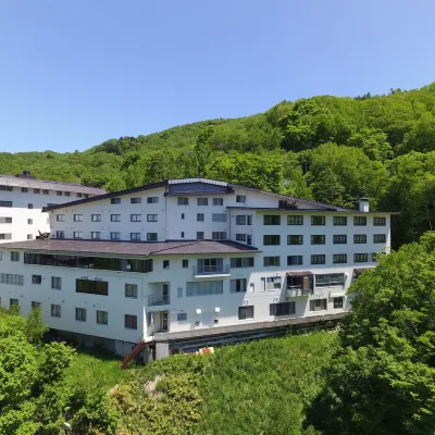 北アルプスを望む露天風呂の宿 ひがしだて 志賀高原 高天ケ原マンモススキー場周辺のホテル