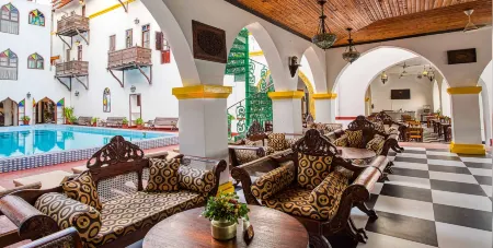 Tembo B&B Apartments Отели рядом с достопримечательностью «Персидские бани Хамамни»