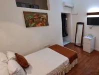 Rainbow Inn Hotel di 